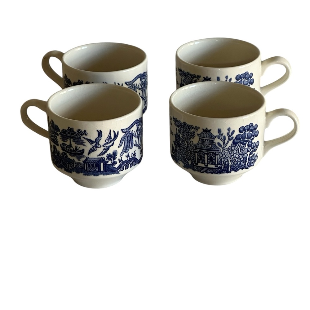 SET OF 4 MADE IN ENGLAND CHURCHILL BLUE WILLOW TEA CUPS